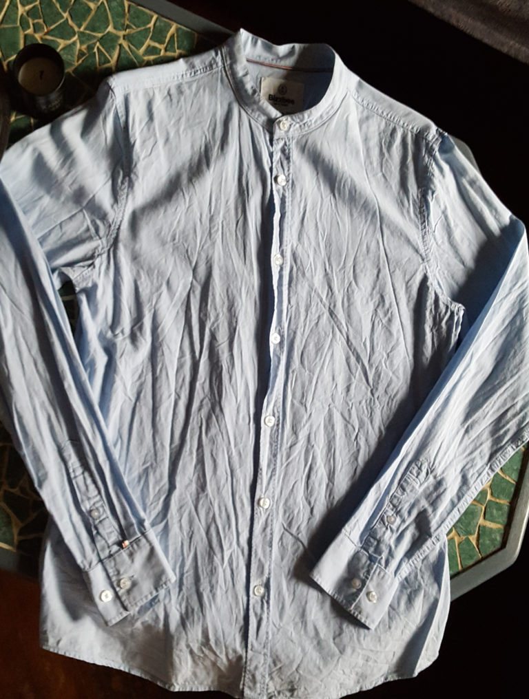 SteamOne H2020. défroisseur vertical - résultat sur une chemise 100% coton, avant
