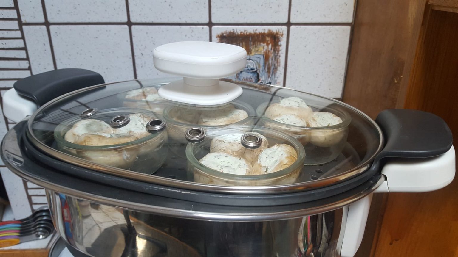 Cuiseur vapeur Moulinex, le panier vapeur externe du robot cuiseur