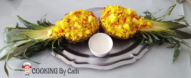 Ananas farci de riz au curry