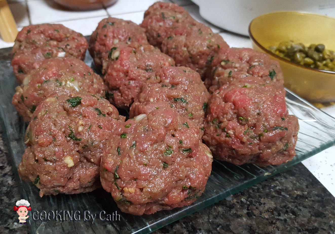 Boulettes de Boeuf Sauce Tomate aux Câpres