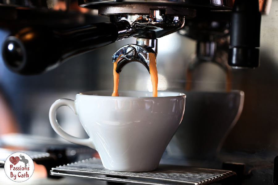 Passions By Cath Caractéristiques d’une machine à café avec broyeur intégré coffee g7cab7ca60 1280 copie 1